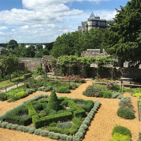 tudor southampton|southampton tudor house and garden.